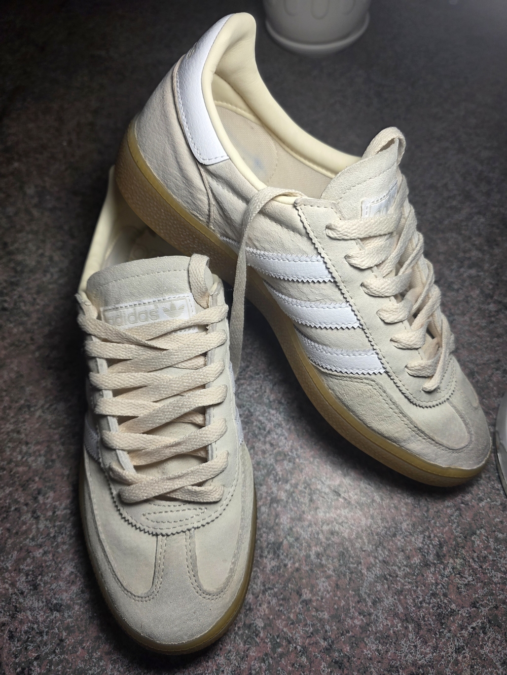 Adidas Men’s Suede Classic Trainer in Off-White - Picture 8 of 16